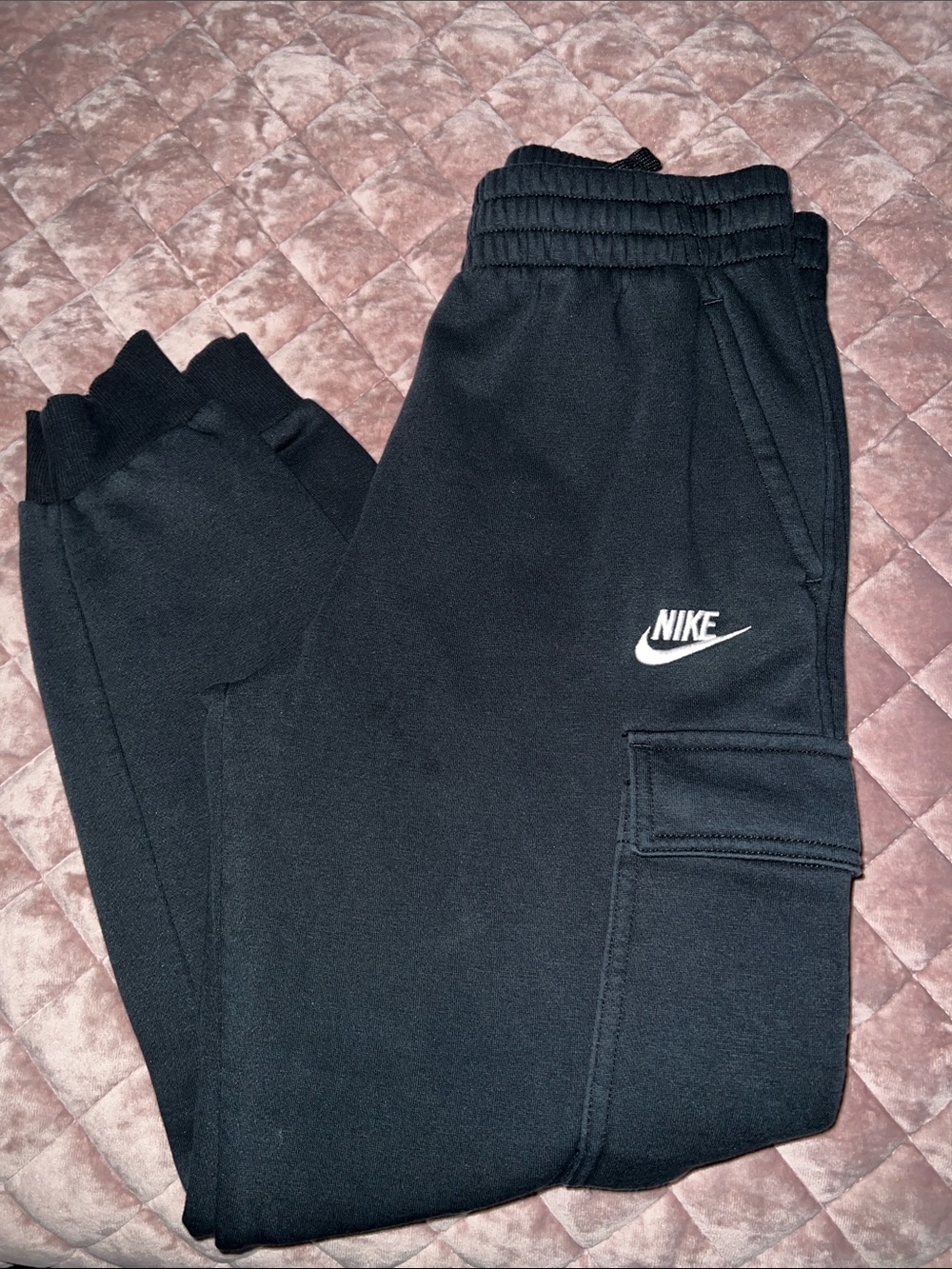 NWOT Boys Nike Black Kids Cargo Joggers with White Logo Sz L
